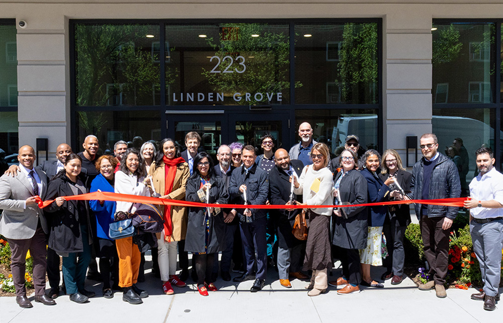 Gilbane Development, Blue Sea Development Company, and JASA celebrate Linden Grove 100% affordable senior housing